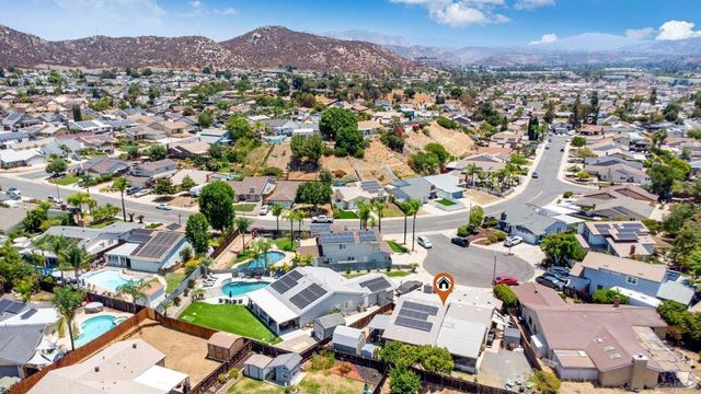 10654 Holborn Ct, Santee, CA 92071
