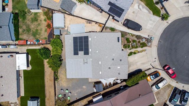 10654 Holborn Ct, Santee, CA 92071