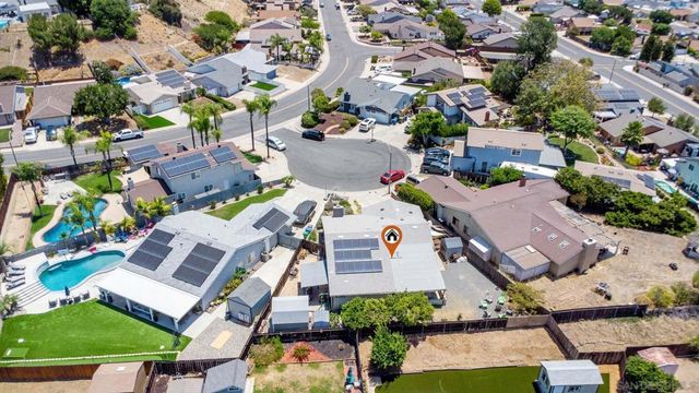 10654 Holborn Ct, Santee, CA 92071