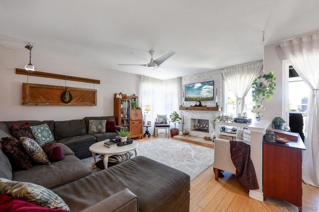10654 Holborn Ct, Santee, CA 92071