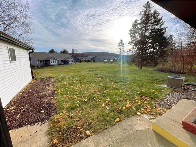 4927 Jeffers Road, Eau Claire, WI 54703