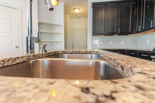 1400 Homespun RD, Austin, TX 78745
