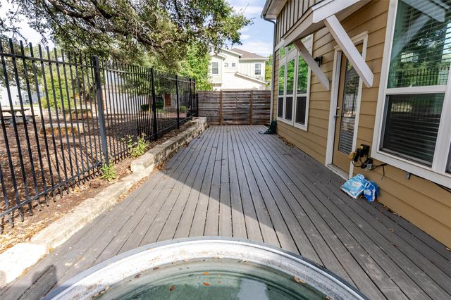 1400 Homespun RD, Austin, TX 78745