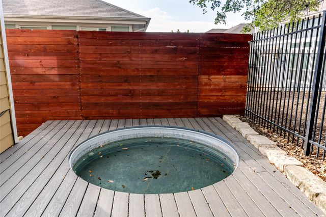 1400 Homespun RD, Austin, TX 78745