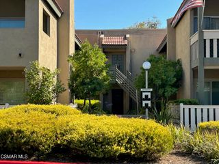 245 Oakleaf Drive 104, Thousand Oaks, CA 91360
