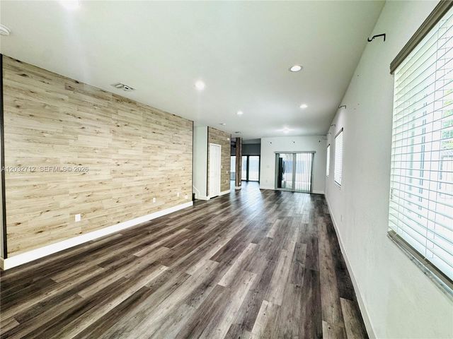 363 NE 35th Terrace, Homestead, FL 33033