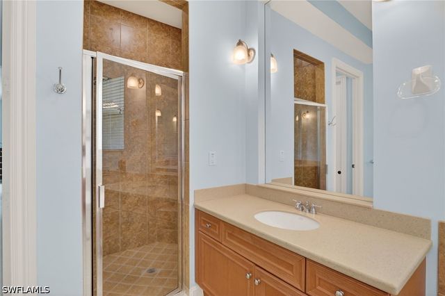 1454 Serrano CIR, Naples, FL 34105