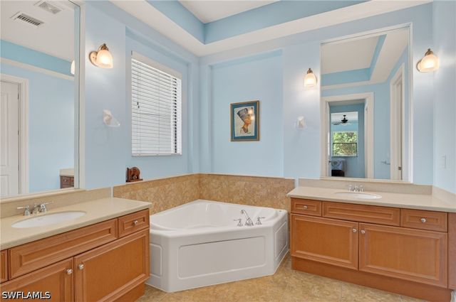 1454 Serrano CIR, Naples, FL 34105
