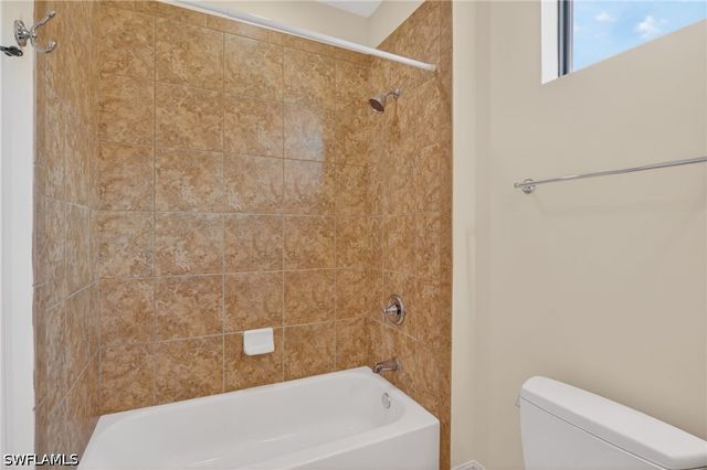 1454 Serrano CIR, Naples, FL 34105