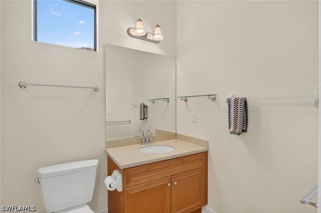 1454 Serrano CIR, Naples, FL 34105