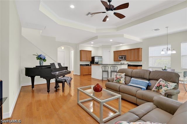 1454 Serrano CIR, Naples, FL 34105