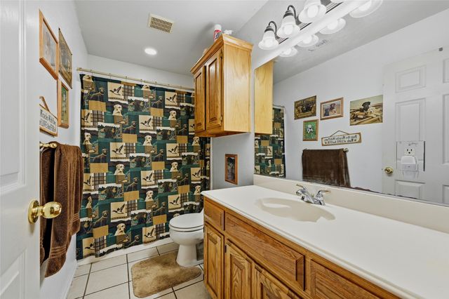 205 3rd Street, Whitesboro, TX 76273