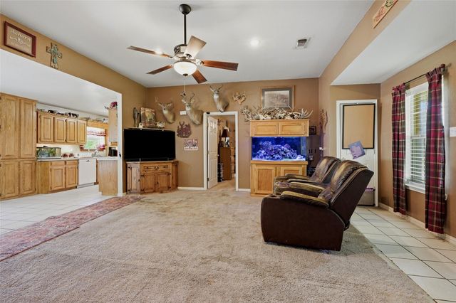 205 3rd Street, Whitesboro, TX 76273