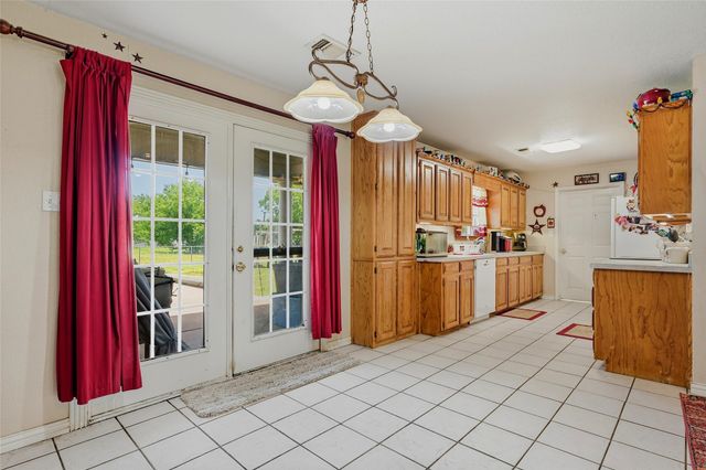 205 3rd Street, Whitesboro, TX 76273