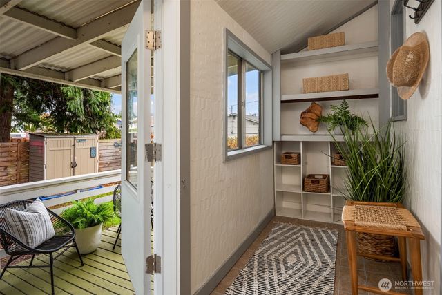 619 Burnett Avenue S, Renton, WA 98057