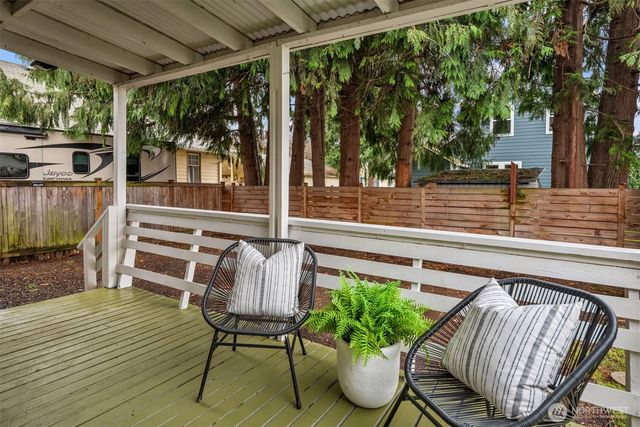 619 Burnett Avenue S, Renton, WA 98057