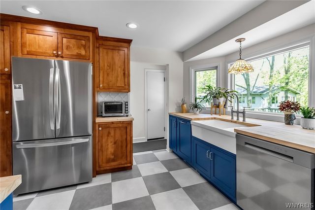10056 Greiner Road, Clarence, NY 14031