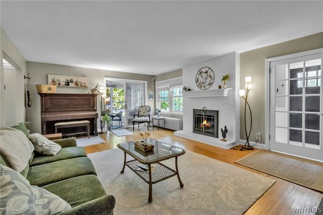 10056 Greiner Road, Clarence, NY 14031