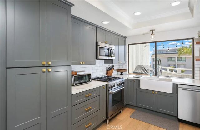 10 Ima Loa Court, Newport Beach, CA 92663