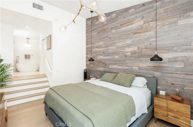 10 Ima Loa Court, Newport Beach, CA 92663