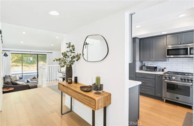 10 Ima Loa Court, Newport Beach, CA 92663