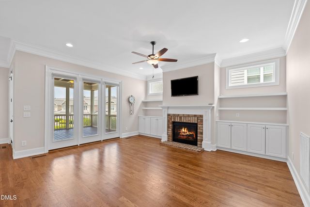 1905 Green Oaks Parkway, Holly Springs, NC 27540