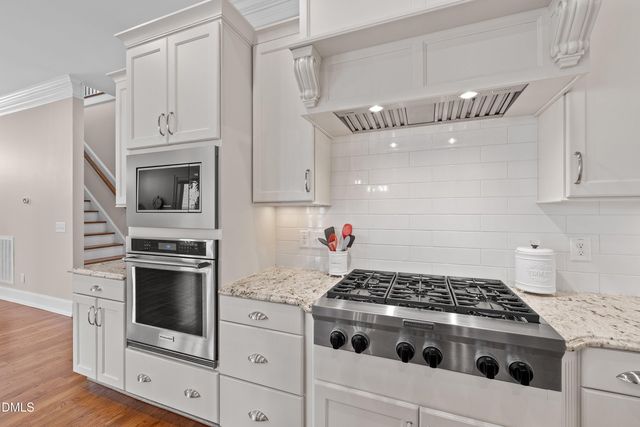 1905 Green Oaks Parkway, Holly Springs, NC 27540