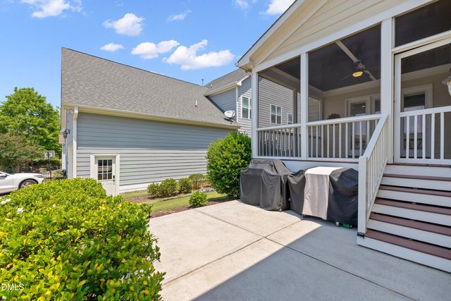 1905 Green Oaks Parkway, Holly Springs, NC 27540