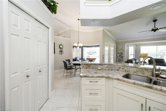 333 Wentworth CT, Naples, FL 34104