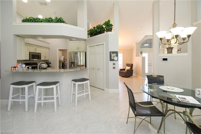 333 Wentworth CT, Naples, FL 34104