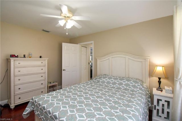 333 Wentworth CT, Naples, FL 34104