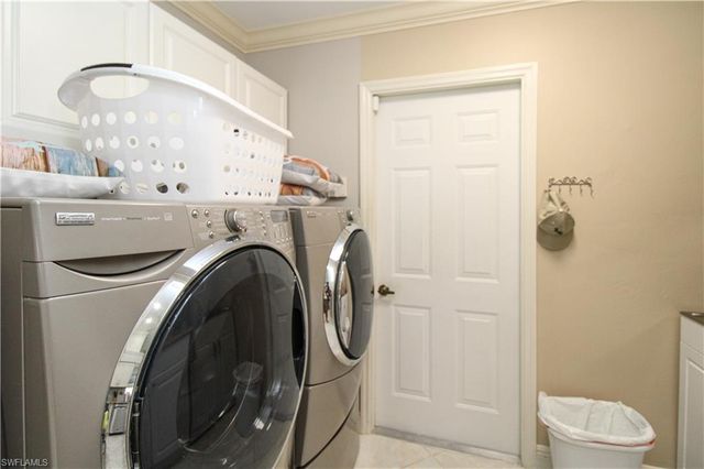 333 Wentworth CT, Naples, FL 34104