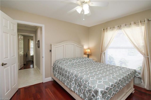 333 Wentworth CT, Naples, FL 34104