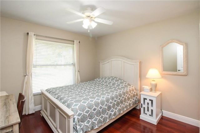 333 Wentworth CT, Naples, FL 34104