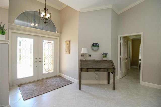 333 Wentworth CT, Naples, FL 34104