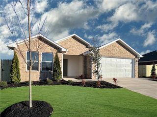 204 Ruggles Street, Pea Ridge, AR 72751