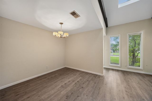 1926 Maple Lakes Drive, Houston, TX 77339