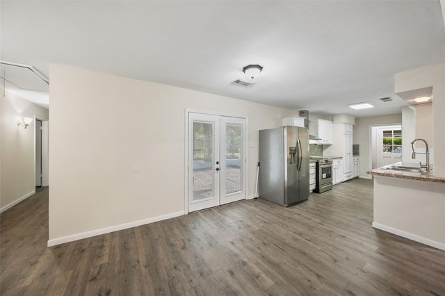1926 Maple Lakes Drive, Houston, TX 77339