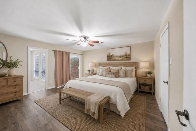 1926 Maple Lakes Drive, Houston, TX 77339