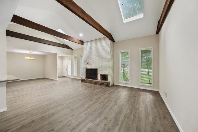 1926 Maple Lakes Drive, Houston, TX 77339