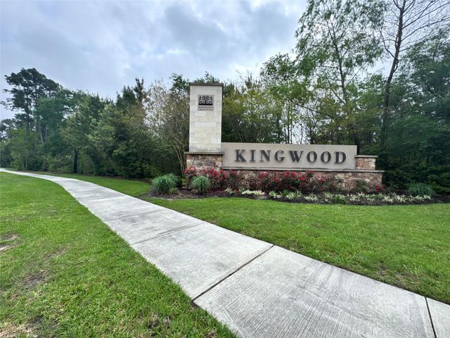 1926 Maple Lakes Drive, Houston, TX 77339