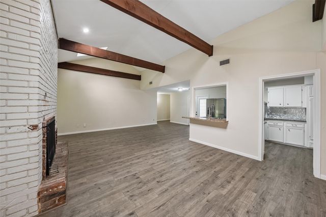 1926 Maple Lakes Drive, Houston, TX 77339
