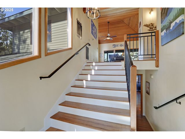 17704 ROGUE Ln, Sunriver, OR 97707
