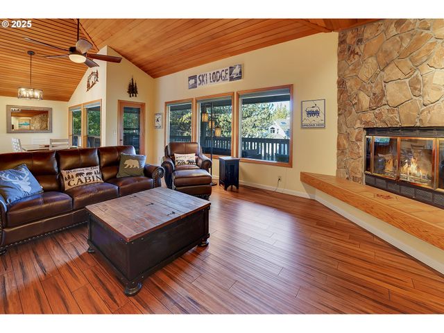 17704 ROGUE Ln, Sunriver, OR 97707