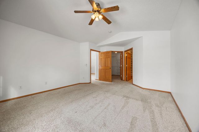 11084 Eagle Ridge Way, Chisago City, MN 55013