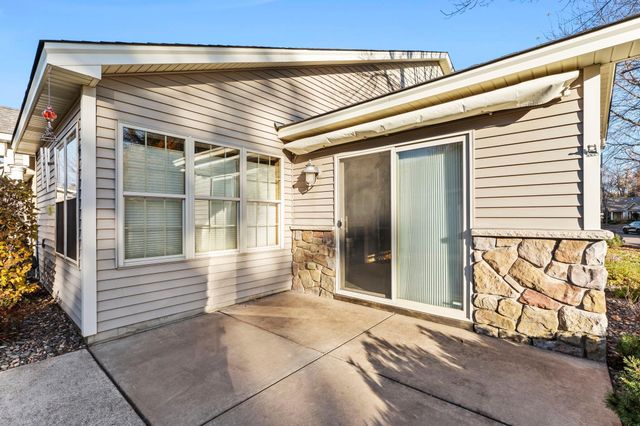 11084 Eagle Ridge Way, Chisago City, MN 55013