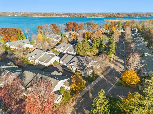 11084 Eagle Ridge Way, Chisago City, MN 55013