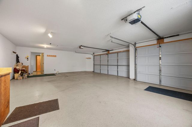 11084 Eagle Ridge Way, Chisago City, MN 55013