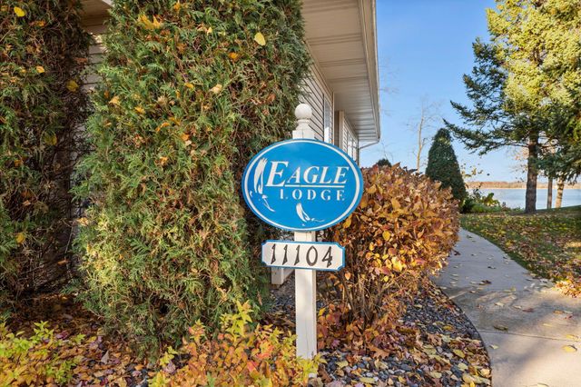 11084 Eagle Ridge Way, Chisago City, MN 55013
