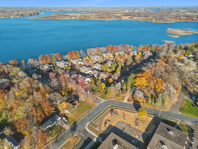 11084 Eagle Ridge Way, Chisago City, MN 55013